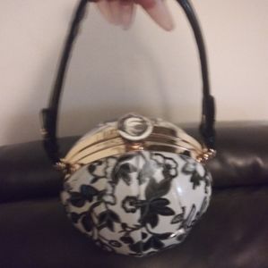 Round Hand Bag